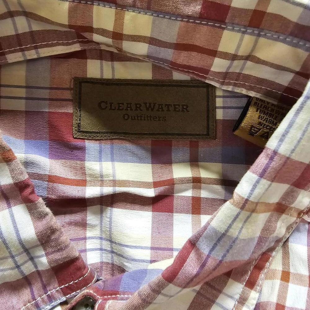 Clearwater Outfitters Men's Short Sleeve Plaid Button-Up Shirt Medium - Picture 2 of 5